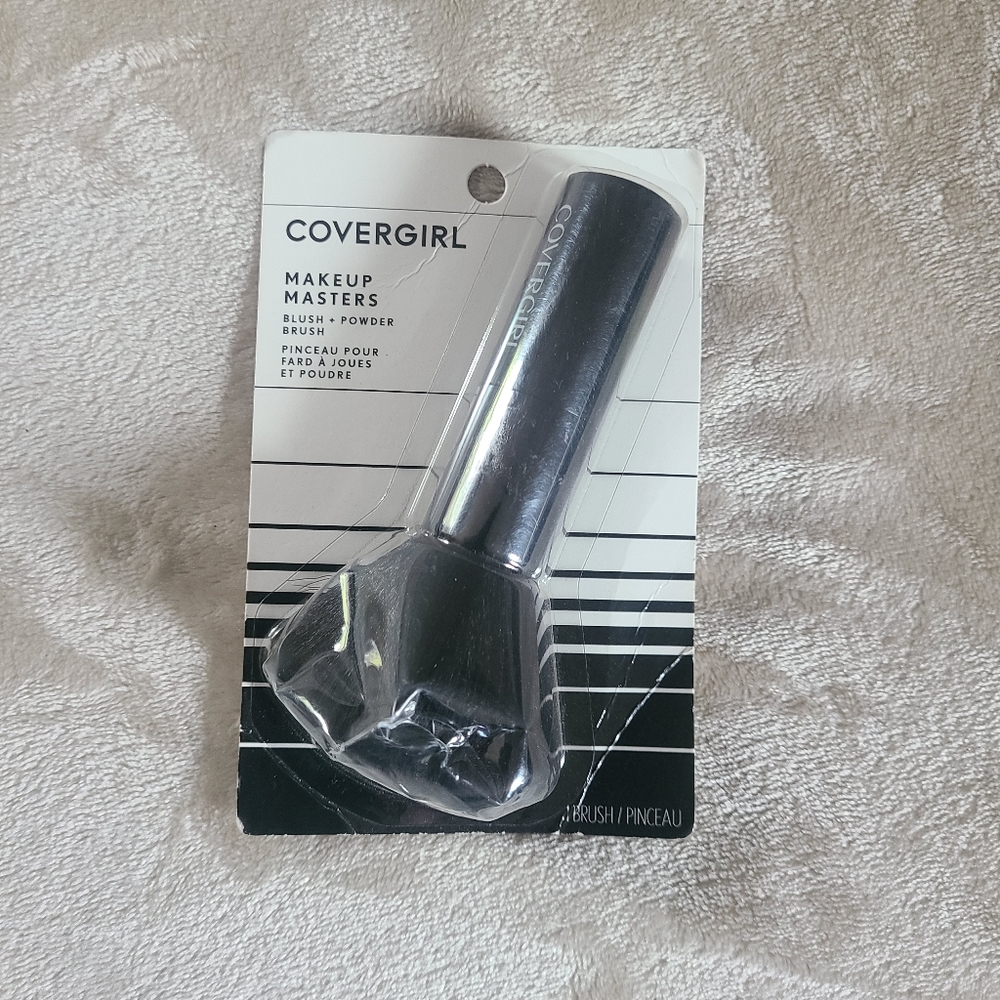 NIB CoverGirl Makeup Masters Blush - Powder Brush